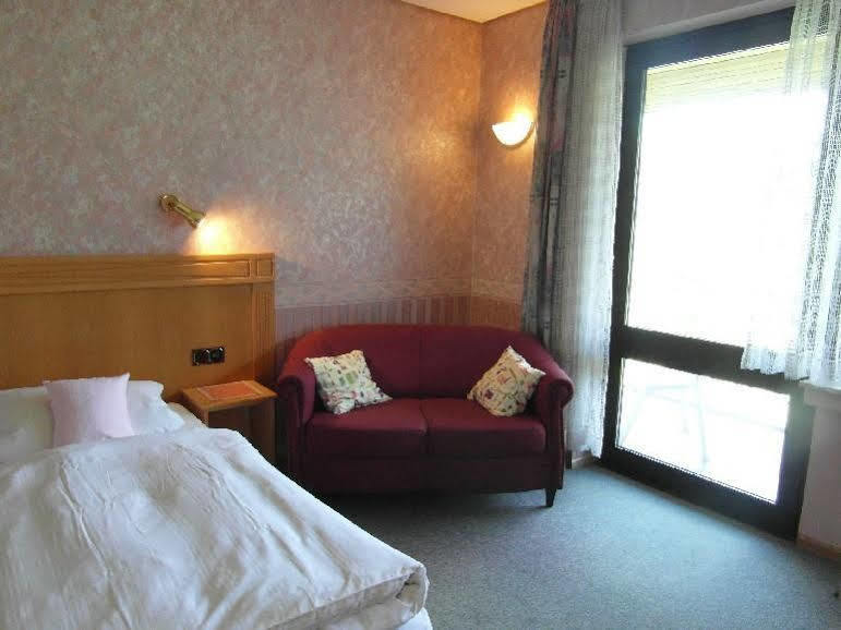 Hotel Ritschlay Bollendorf Exteriör bild